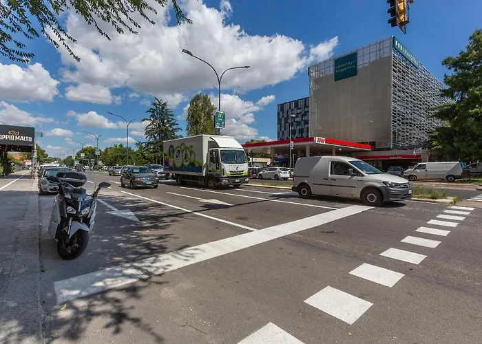 Guesthost - Tecnopolo Appartement