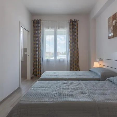 Apartment Guesthost - Tecnopolo