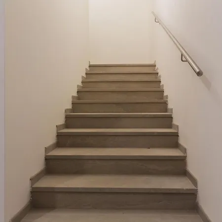 Guesthost - Tecnopolo Apartment